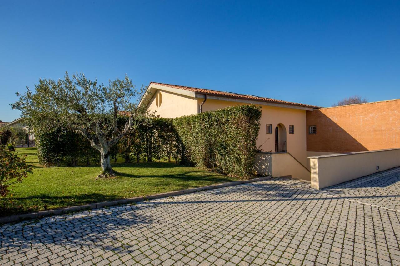 Residence Poggio Degli Ulivi Frascati Exterior photo